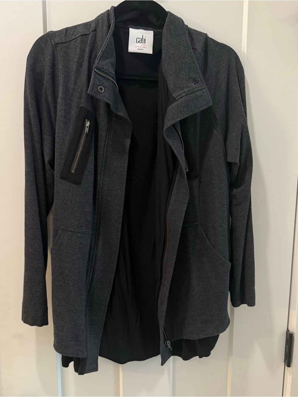 CAbi women’s Charcoal Zip-Front Lightweight Jacket Live Carol #3184 Medium